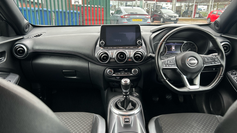 Nissan Juke 1.0 DiG-T 114 N-Connecta 5dr Petrol Hatchback